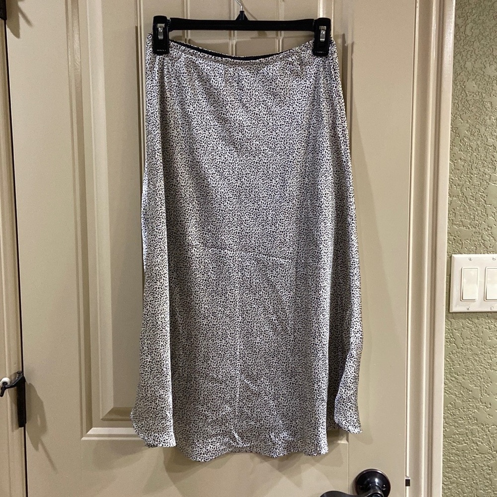 Silky Style MIDI by Sienna Sky Brand.  EUC!